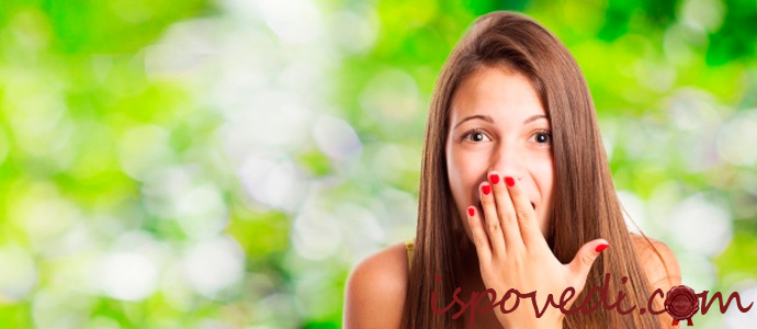 сильно разговорчивая девушка