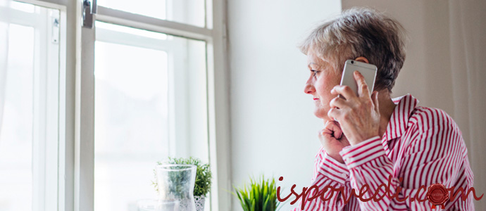 как общаться с престарелой матерью