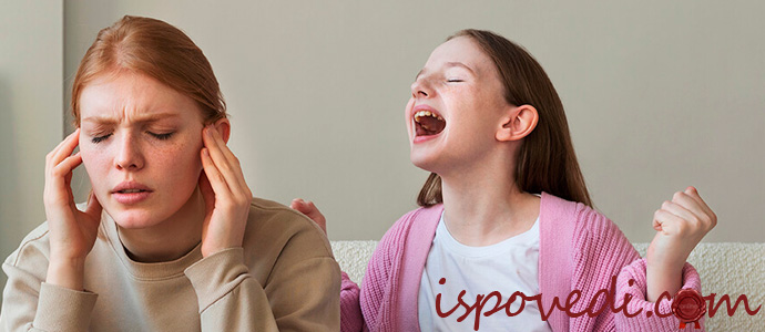 дочь грубит матери