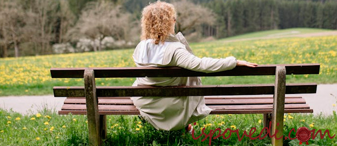 женщина в парке