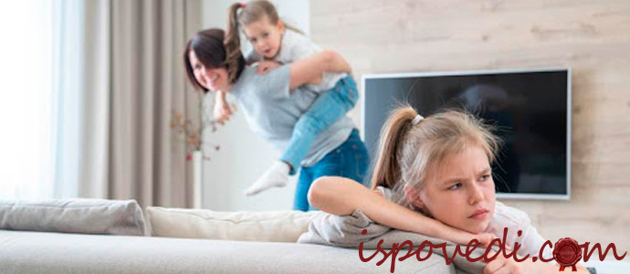 младшего ребенка любят больше