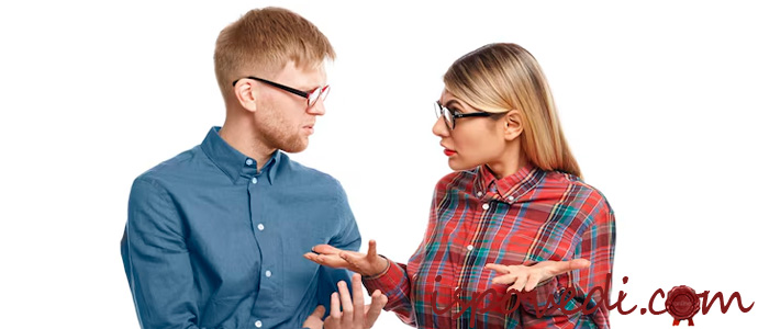 пара общается