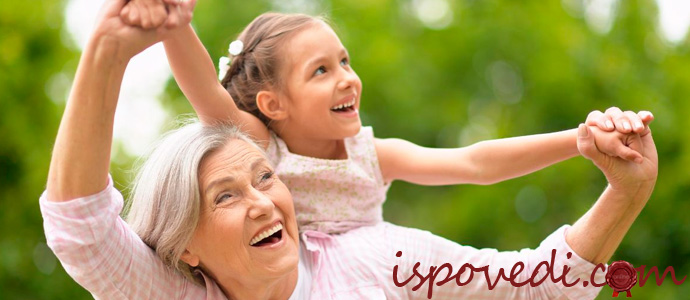бабушка с внучкой