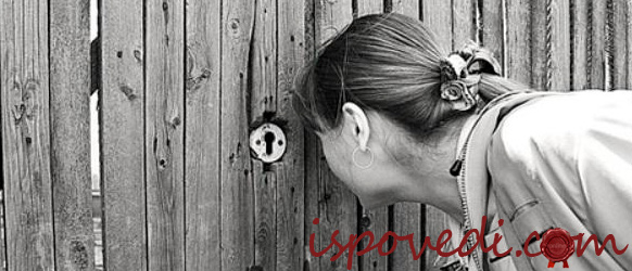 жена не понимает, что делиться подробностями нашей семейной жизни с мамой, не стоит